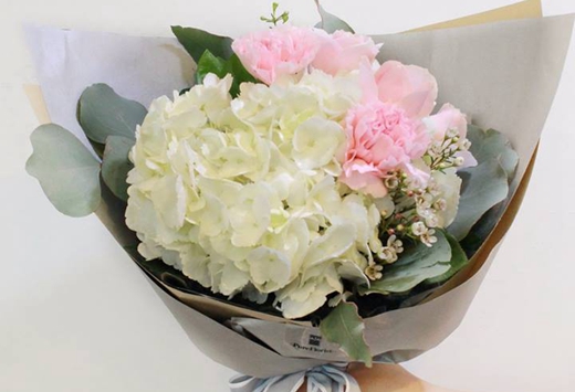 婚慶花藝培訓(xùn)鮮花花束制作方法